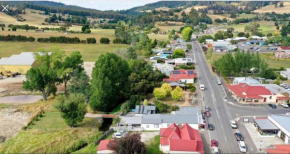 The Dale 1974, Lilydale